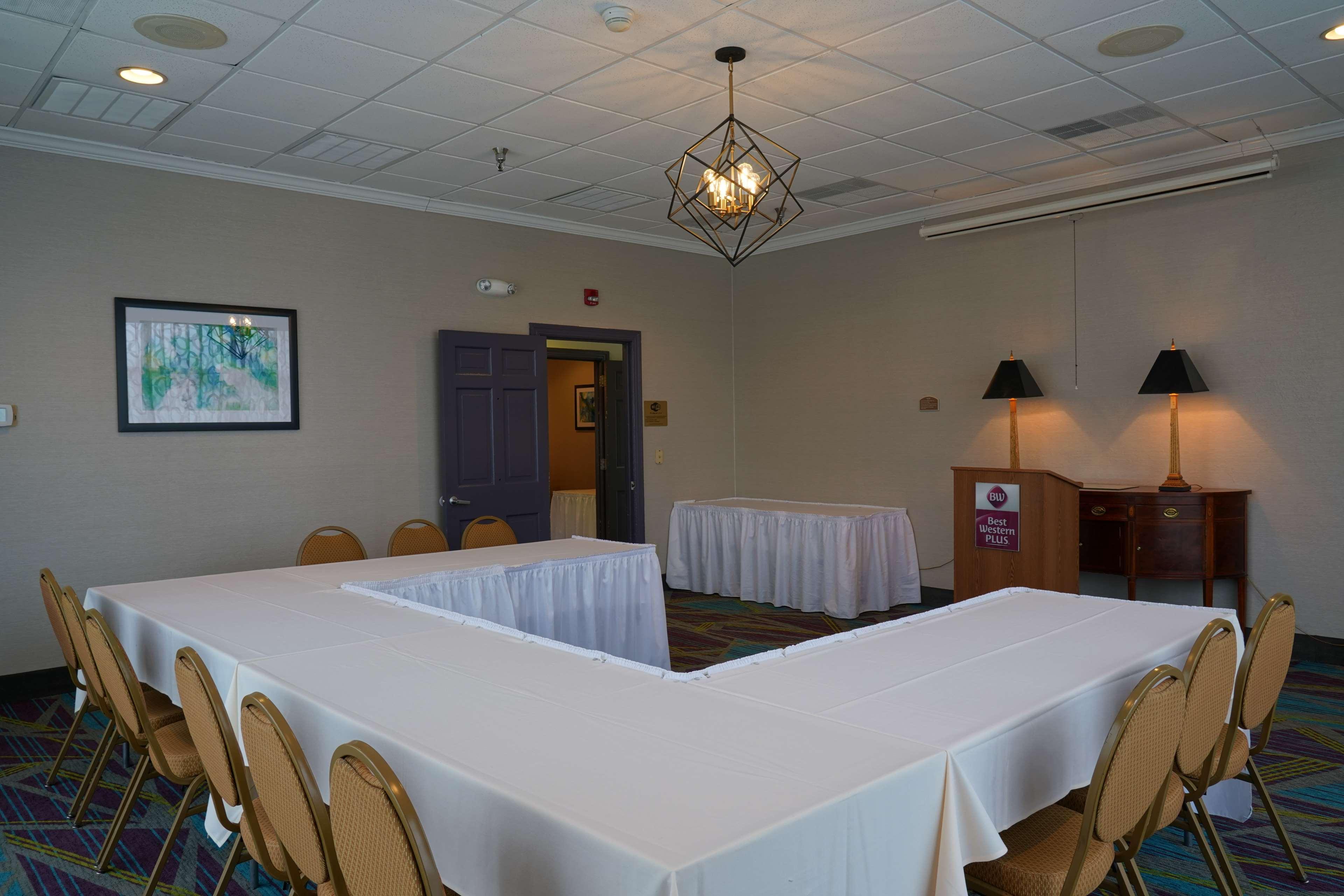 Best Western Plus Morristown Conference Center Exterior foto