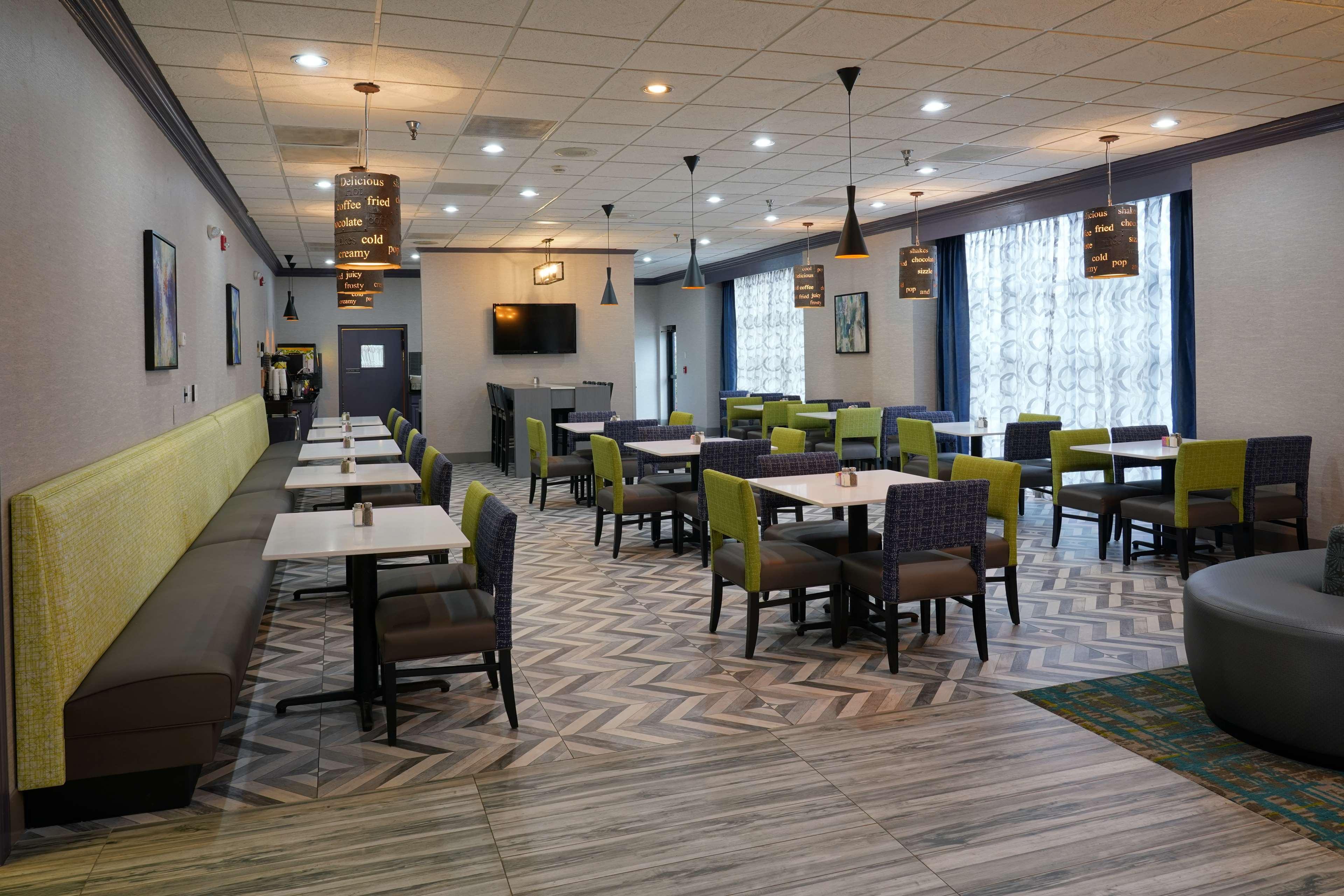 Best Western Plus Morristown Conference Center Exterior foto