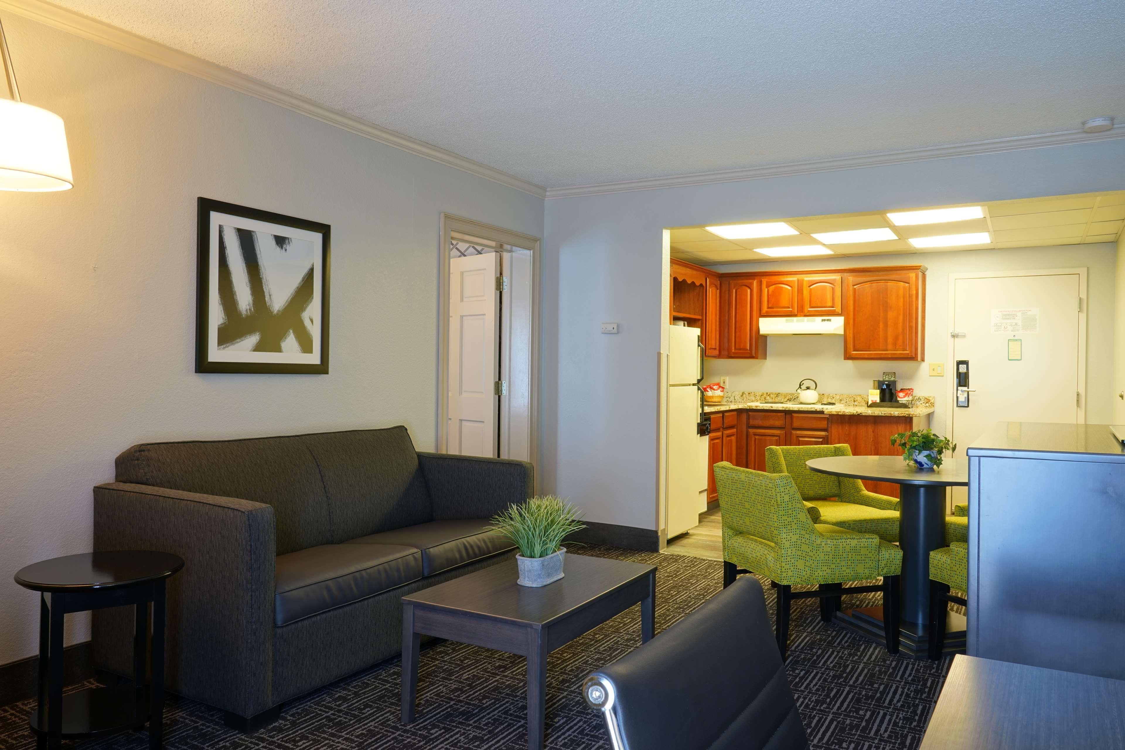 Best Western Plus Morristown Conference Center Exterior foto