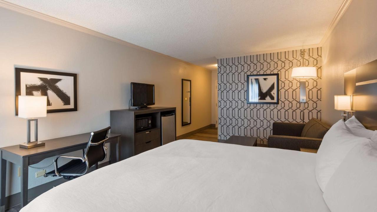 Best Western Plus Morristown Conference Center Exterior foto