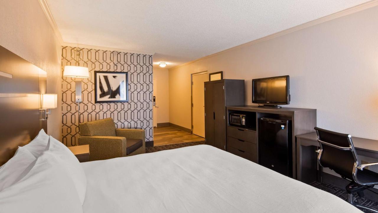 Best Western Plus Morristown Conference Center Exterior foto
