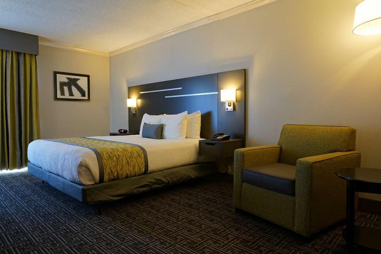 Best Western Plus Morristown Conference Center Exterior foto